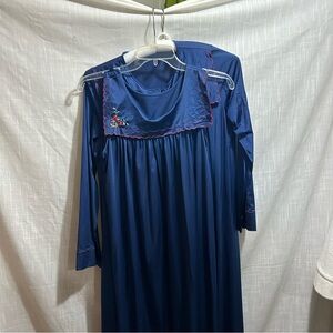 Vintage Shadow line gown & robe S